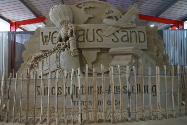 Sandskulpturen Trassenheide Schloss Mellenthin Polengrenze Fischerort Kamminke